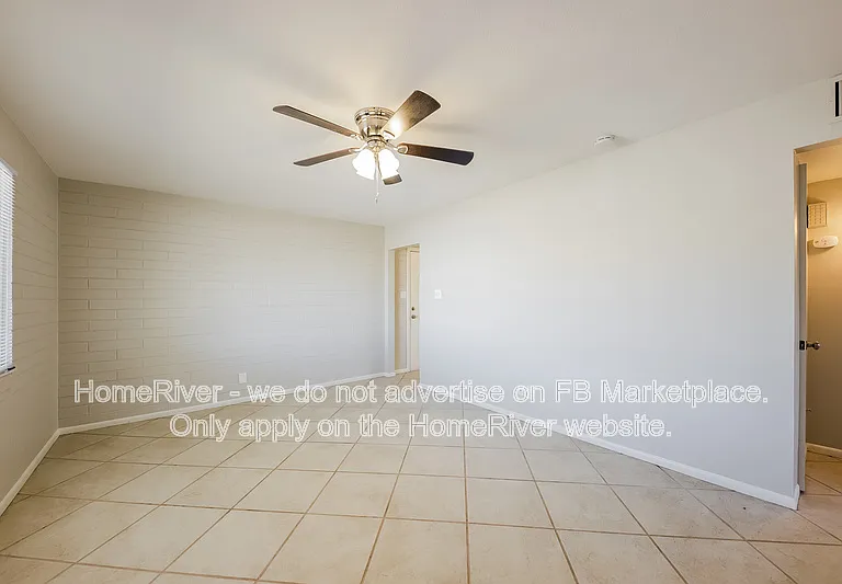 11211 W Missouri Ave — Photo 2