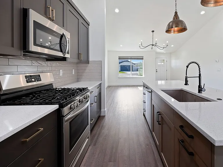 719 Cheri Ct — Photo 15
