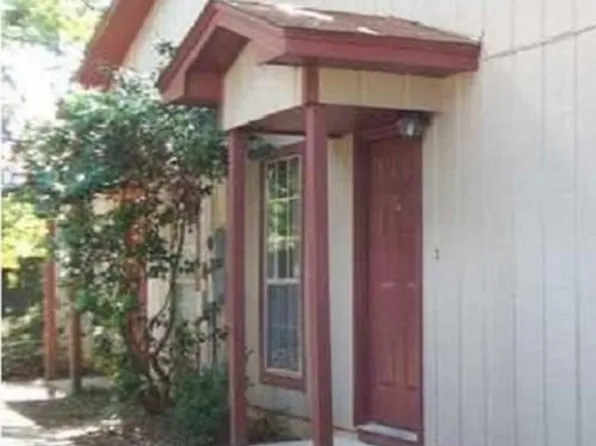 533 Petros Cir APT D, Pensacola, FL 32505