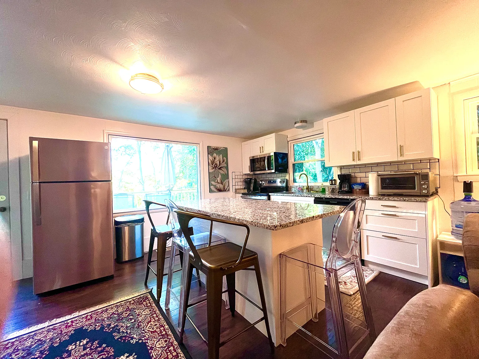 3 bed, 1008 sqft, $3,475 — Photo 1