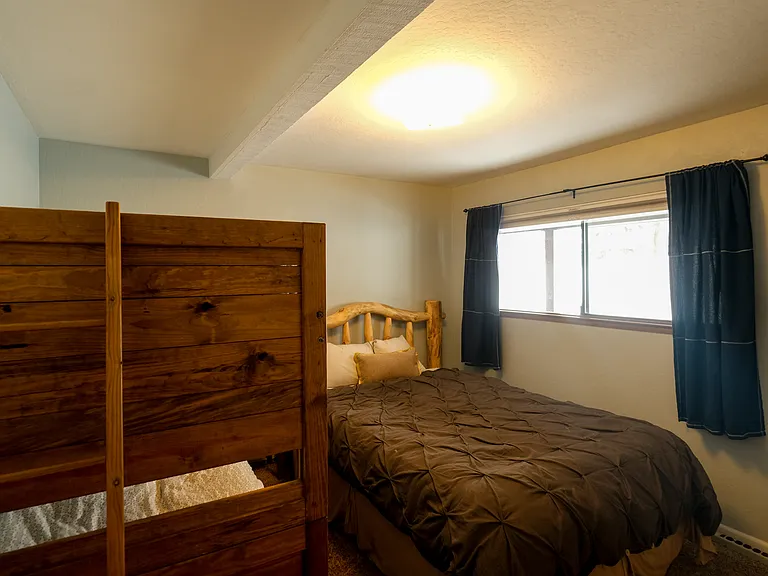 Master bedroom with en-suite bathroom