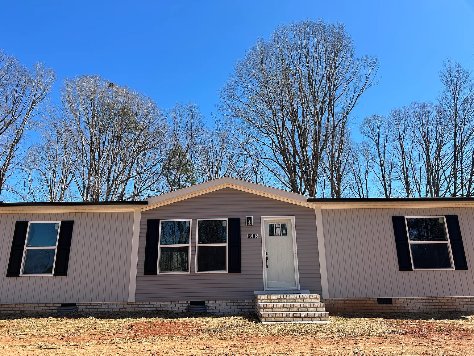 4 bed, 1800 sqft, $1,675 — Photo 2