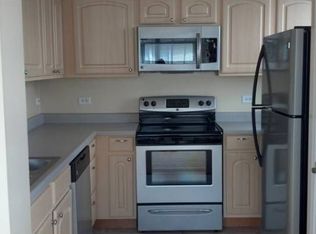 67 N Buesching Rd APT 537, Lake Zurich, IL 60047