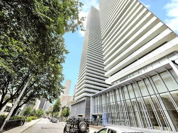 42 Charles St E, Toronto, ON