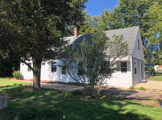 20961 Center Staff Rd, Illiopolis, IL 62539