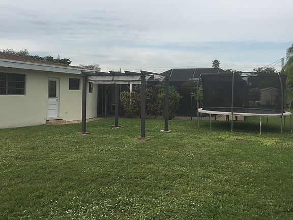5th image of 12845 Sw 82 Ct