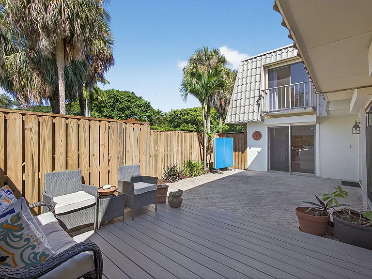 1700 Embassy Dr #103 — Photo 11