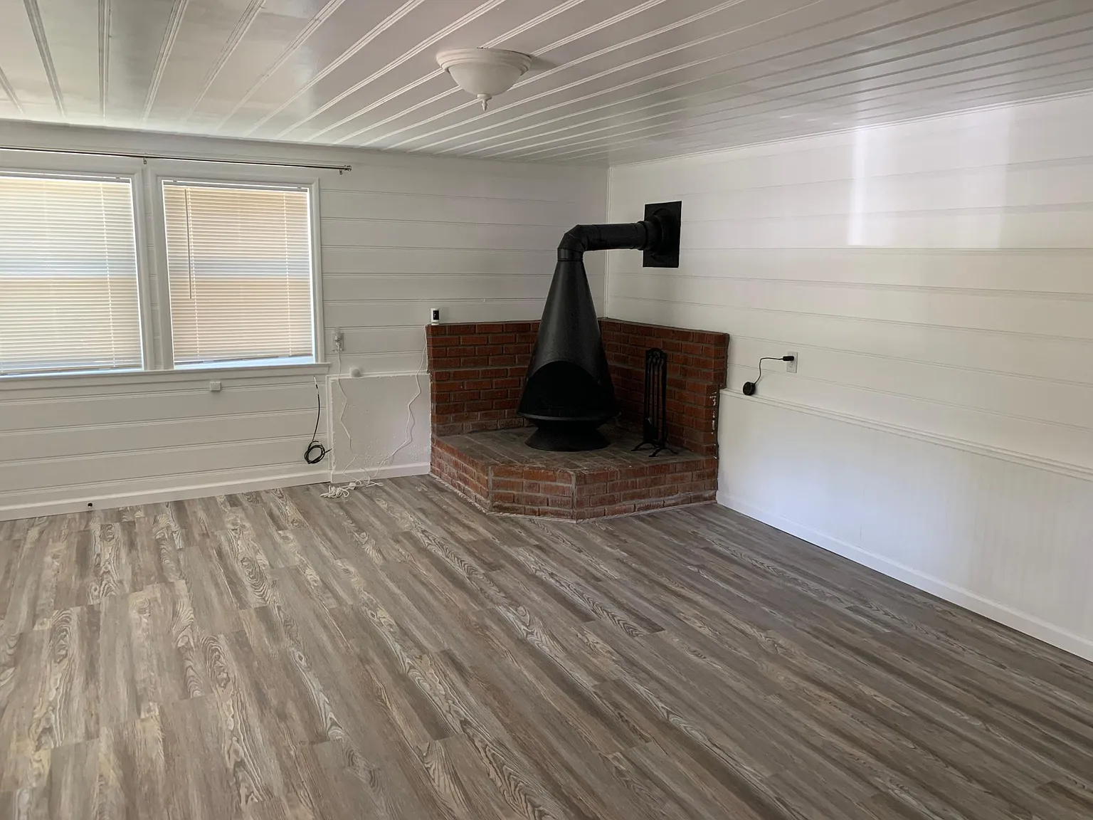 793 Edgemoor Rd — Photo 4