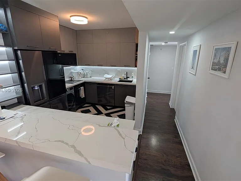 1500 Bay Rd #822S — Photo 10