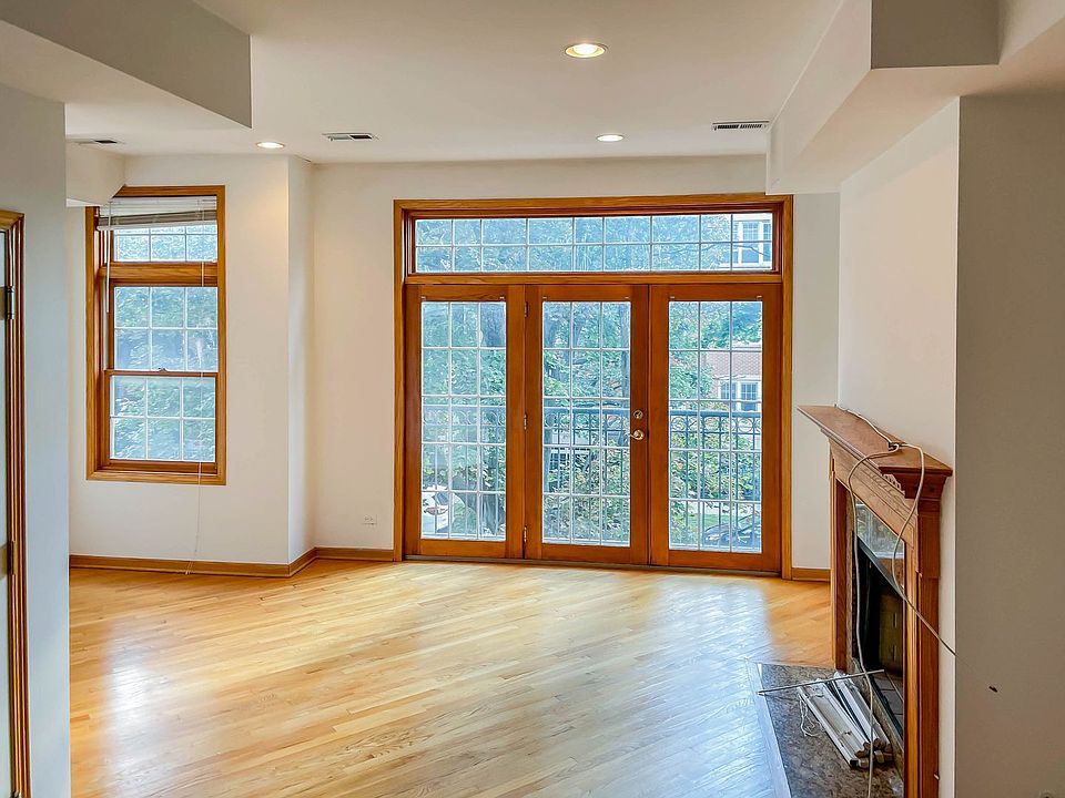 1st image of 2718 N Wayne Ave #2D