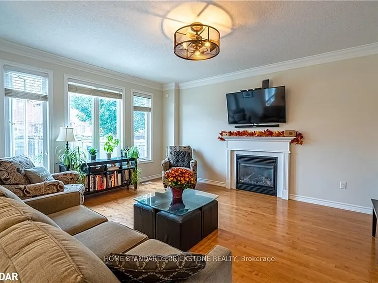 53 Graihawk Dr — Photo 9