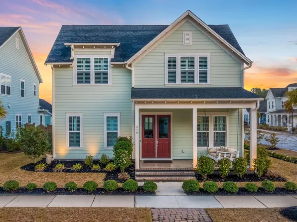 379 Oak Park St, Summerville, SC 29486