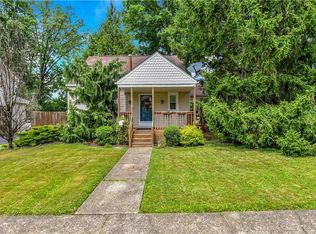 1565 Hollywood St NE, Warren, OH
