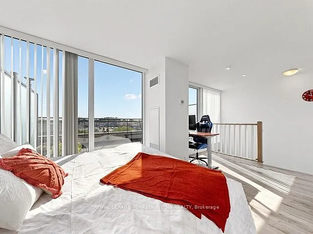 12 Woodstream Blvd #Townhouse 114 — Photo 10