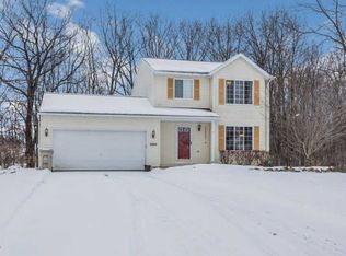 2840 Leaf Ct NE, Cedar Springs, MI 49319