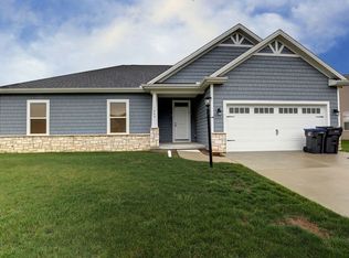 1609 Eagle Rd, Champaign, IL 61822