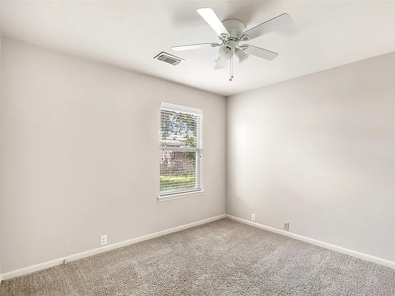 2822 Foster Hill Dr — Photo 21