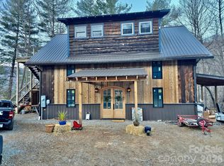 21 Taproot Trl, Barnardsville, NC 28709