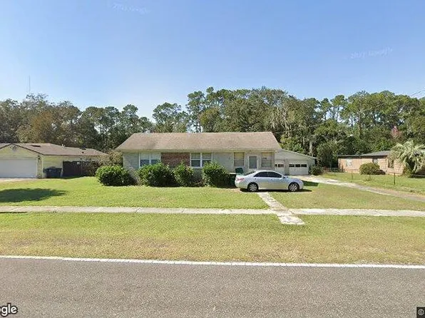 2966 Peach Dr, Jacksonville, FL 32246