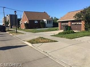 2nd image of 24830 Lake Shore Blvd