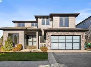 5637 SW 87th Ave, Portland, OR 97225