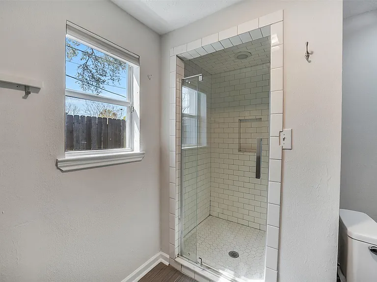 6215 Queensloch Dr — Photo 25