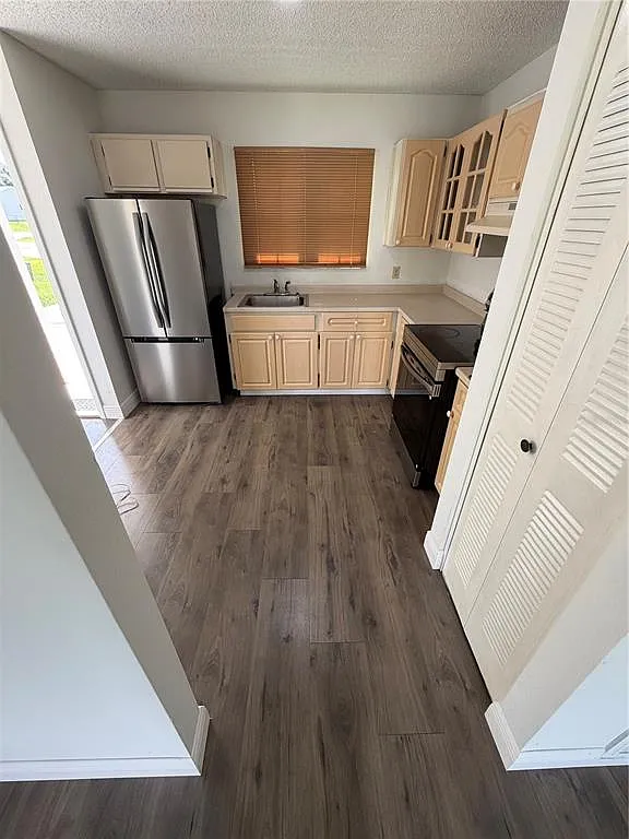 2 bed, 1.0 bath, 901 sqft, $1,500 — Photo 4