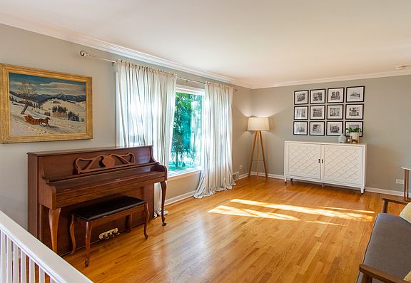 3rd image of 2117 Cherry Hill Dr