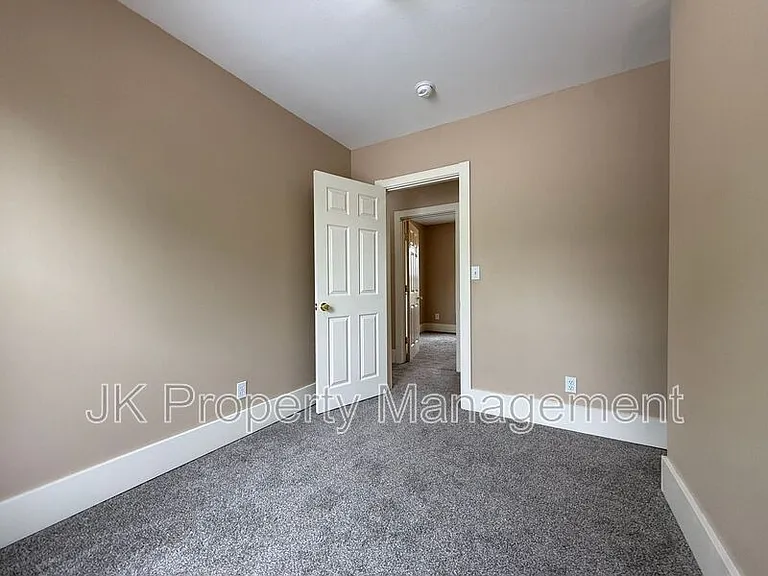 1303 6th Ave S #1303 — Photo 36