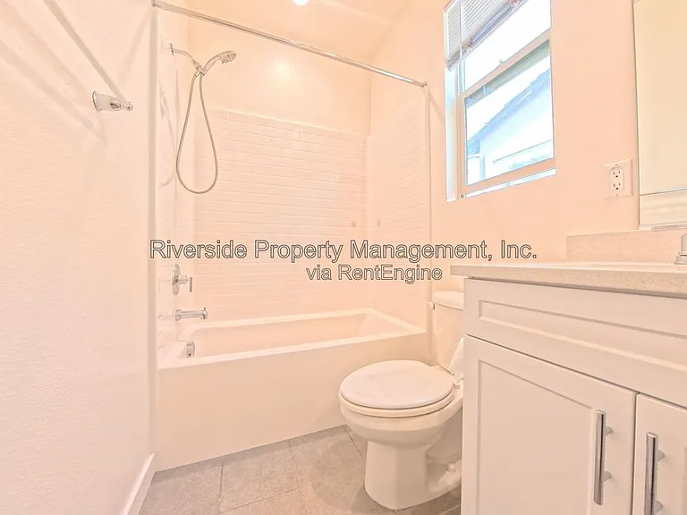 16008 Jamie Ln #1 — Photo 34