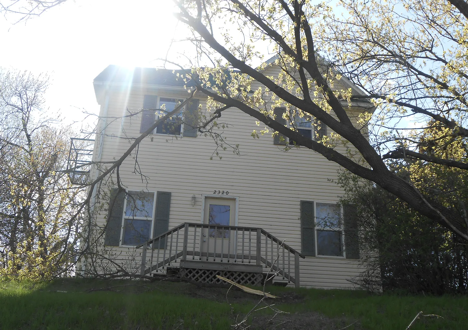 2 bed, 1.0 bath, 650 sqft, $345 — Photo 1