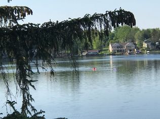 6145 South Dr, Fenton, MI 48430