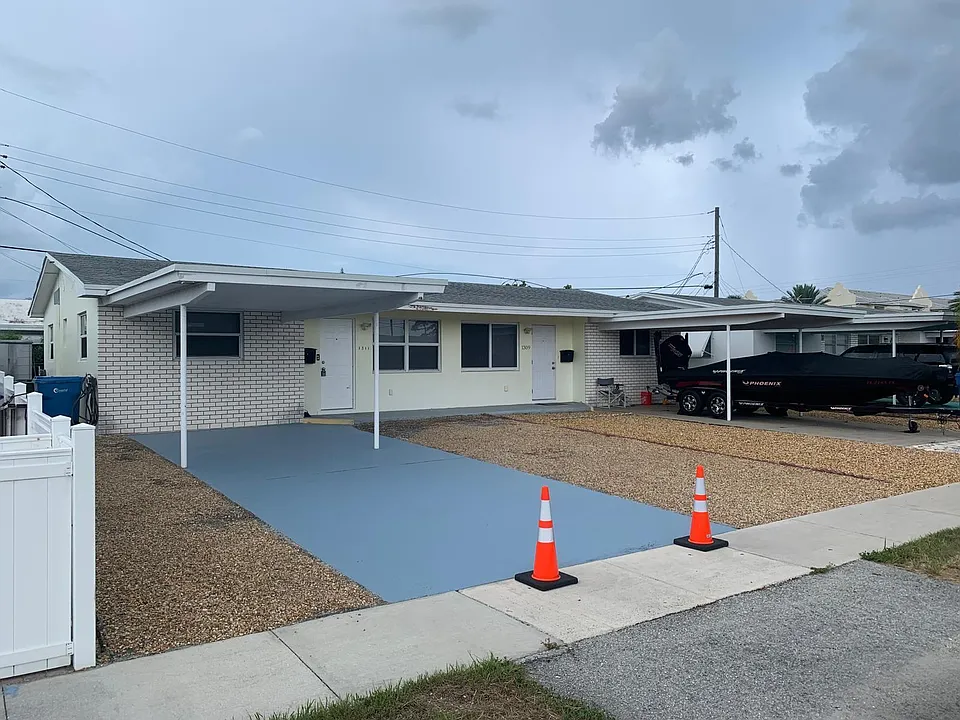 1311 Alho Dr