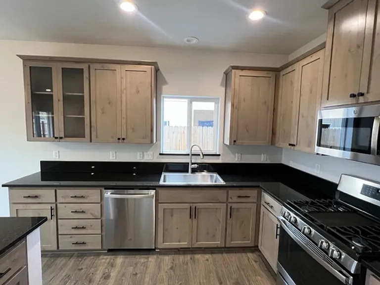 551 Nicholas Lee Dr — Photo 6