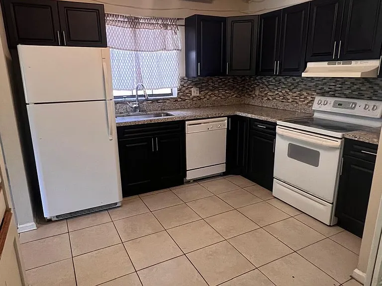 3665 NW 94th Ave #3J — Photo 6