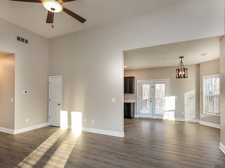 80 Emmette Dr — Photo 6
