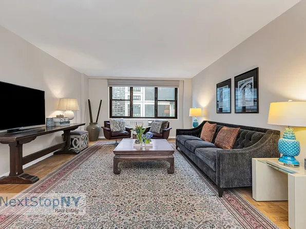 235 E 57th St APT 12D, New York, NY 10022
