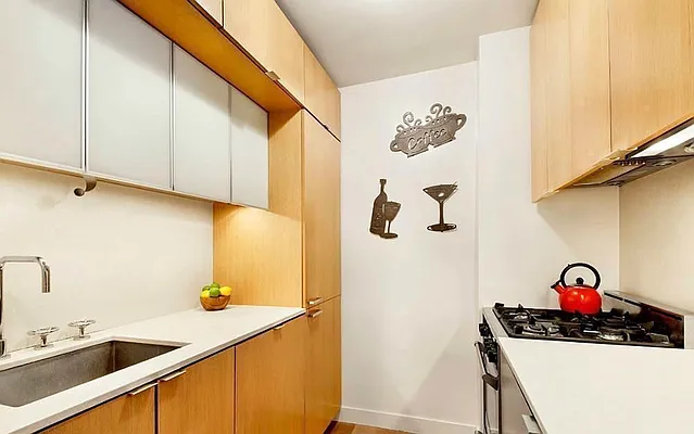 Rented by Keller Williams NYC | media 9