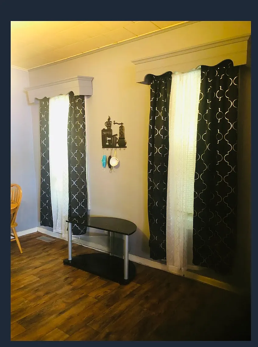2 bed, 1100 sqft, $1,100 — Photo 1