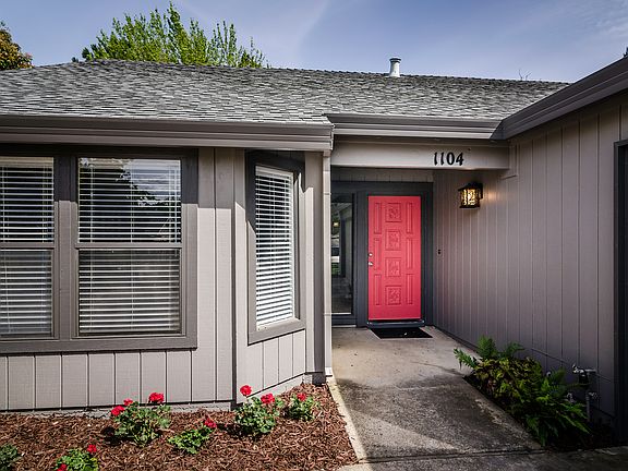 2nd image of 1104 Salmon Dr