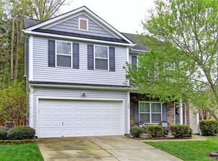 228 Flanders Dr, Mooresville, NC 28117