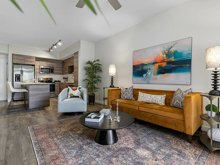 Bella Vista Apartments — Photo 7