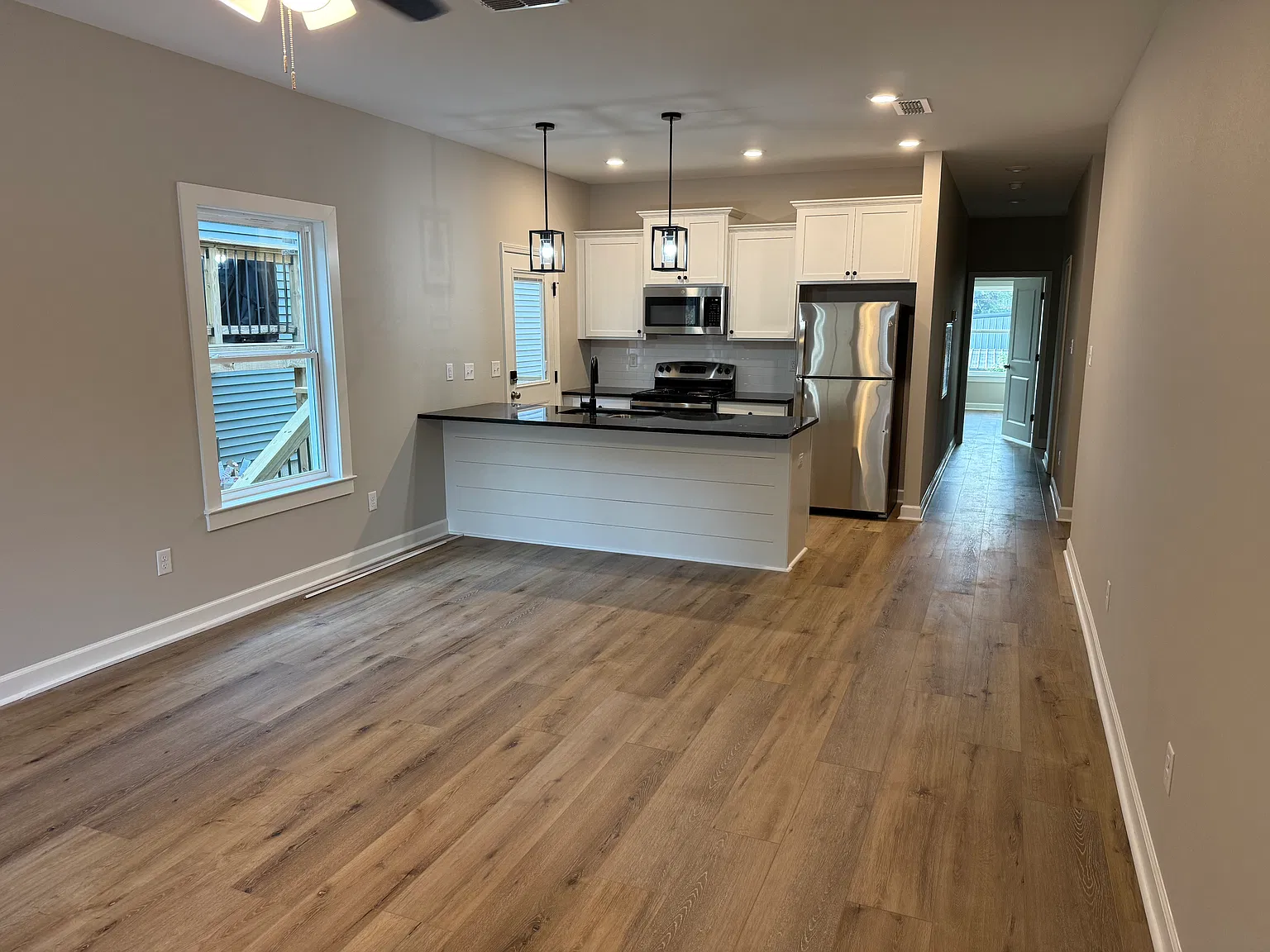 3 bed, 1326 sqft, $1,400 — Photo 4