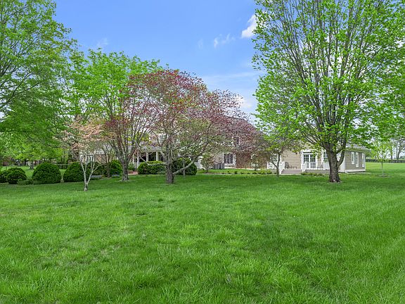 5th image of 350 The Grange Ln
