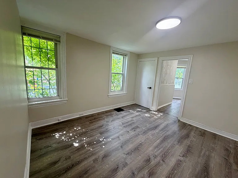323 Vine St #B — Photo 6