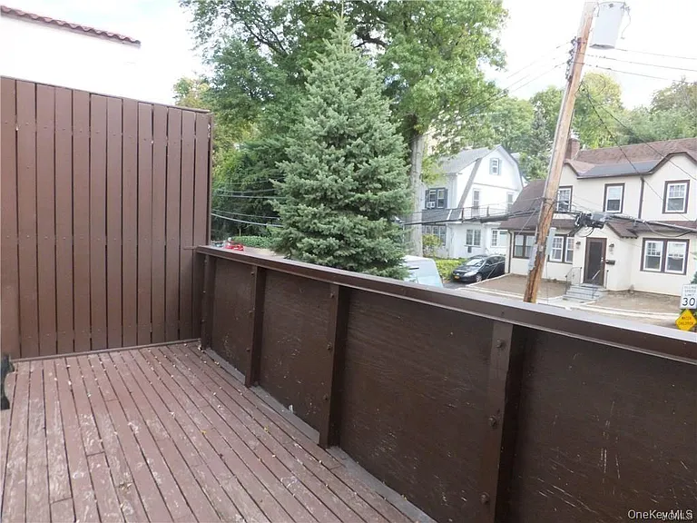 107 Kensington Rd #5 — Photo 15