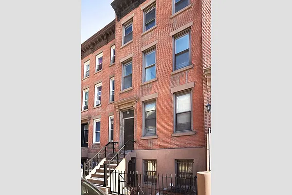 Rented by Stribling | media 38