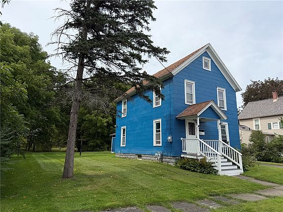 2nd image of 18 Coomes St