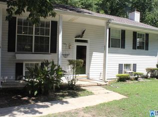 976 Edwards Lake Rd, Birmingham, AL 35235