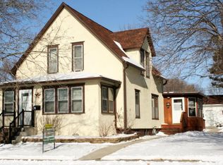 712 E 4th Ave, Mitchell, SD 57301